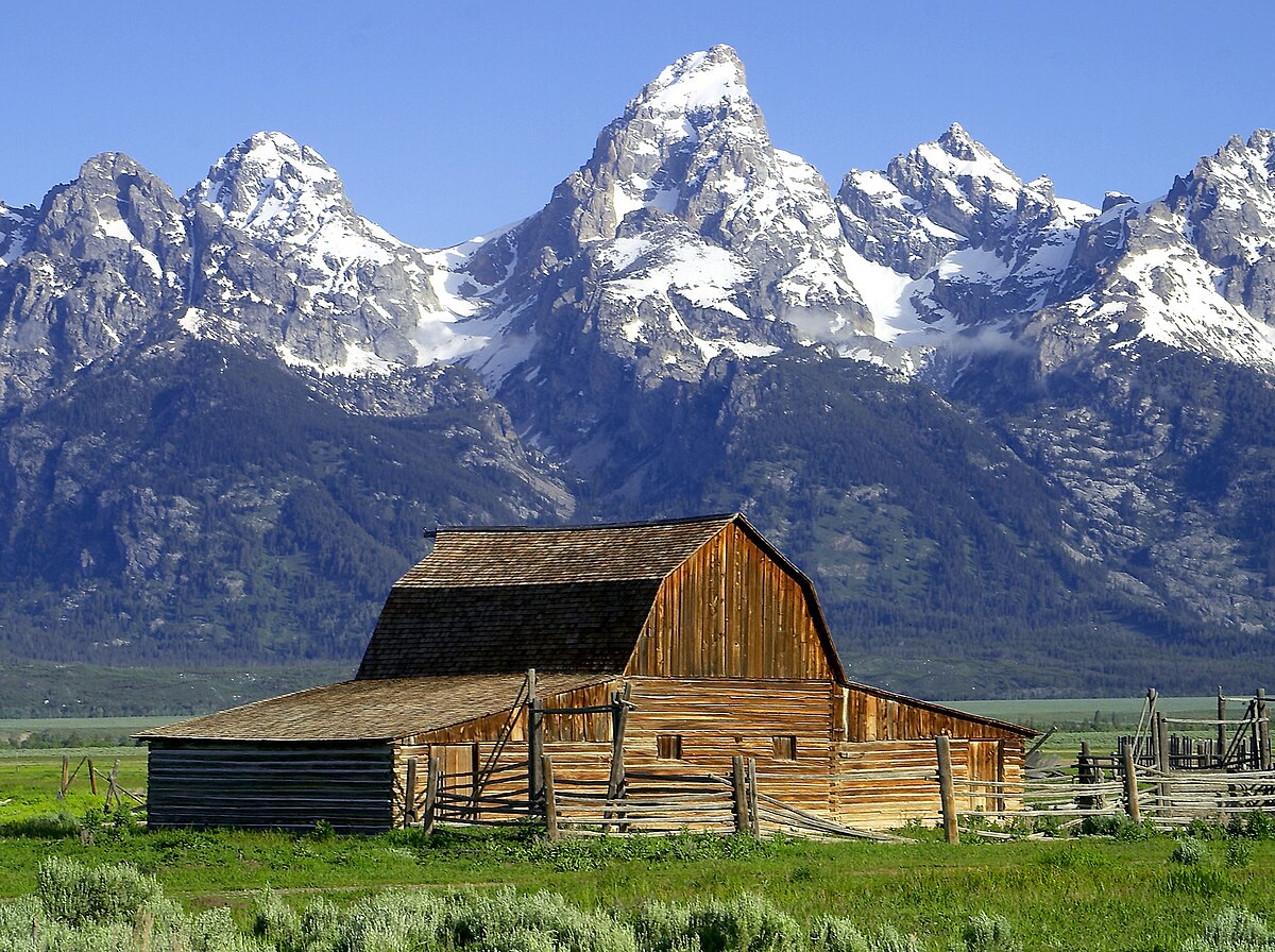 Yellowstone & Grand Teton Loop — 6-day trip template on TownHop